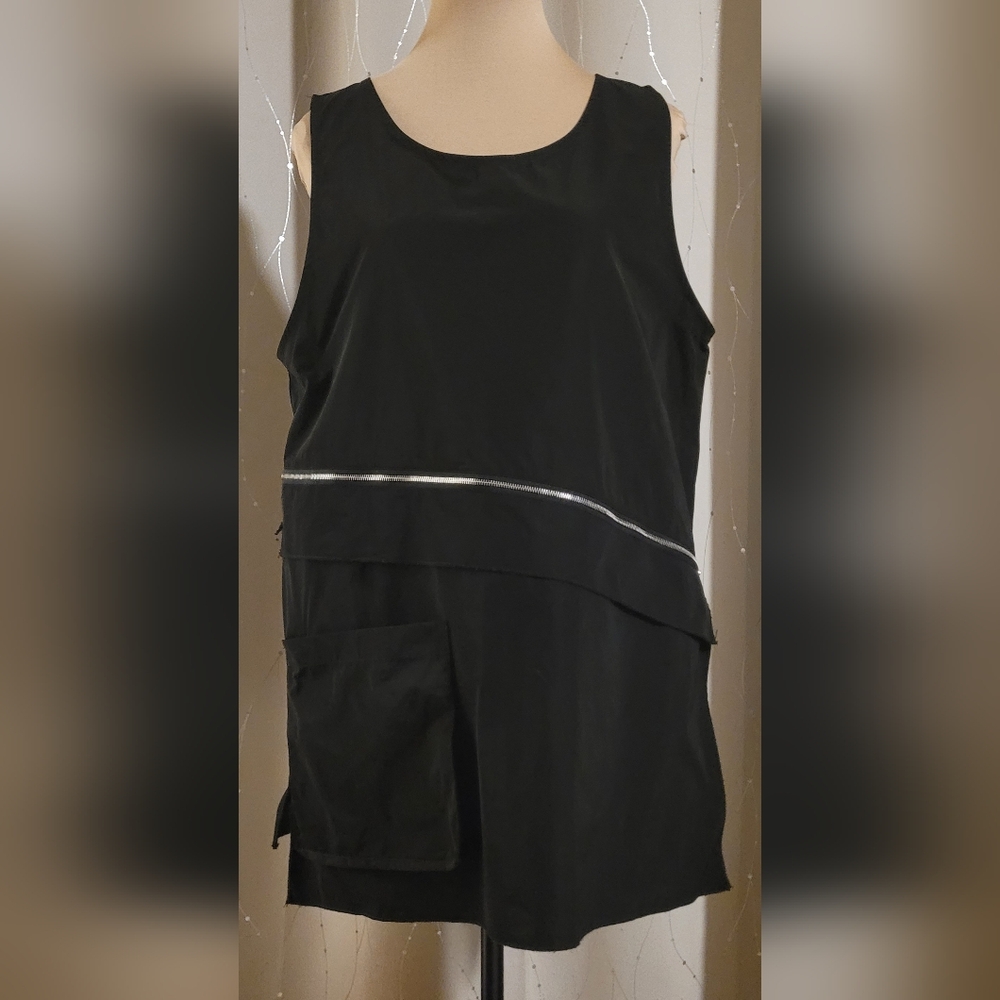 ​Sun Kim Black Architectural Asymmetrical Zip Vest Tunic Size M